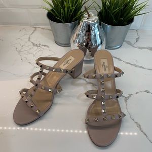 valentino garavani rockstud caged 60mm slide sandals